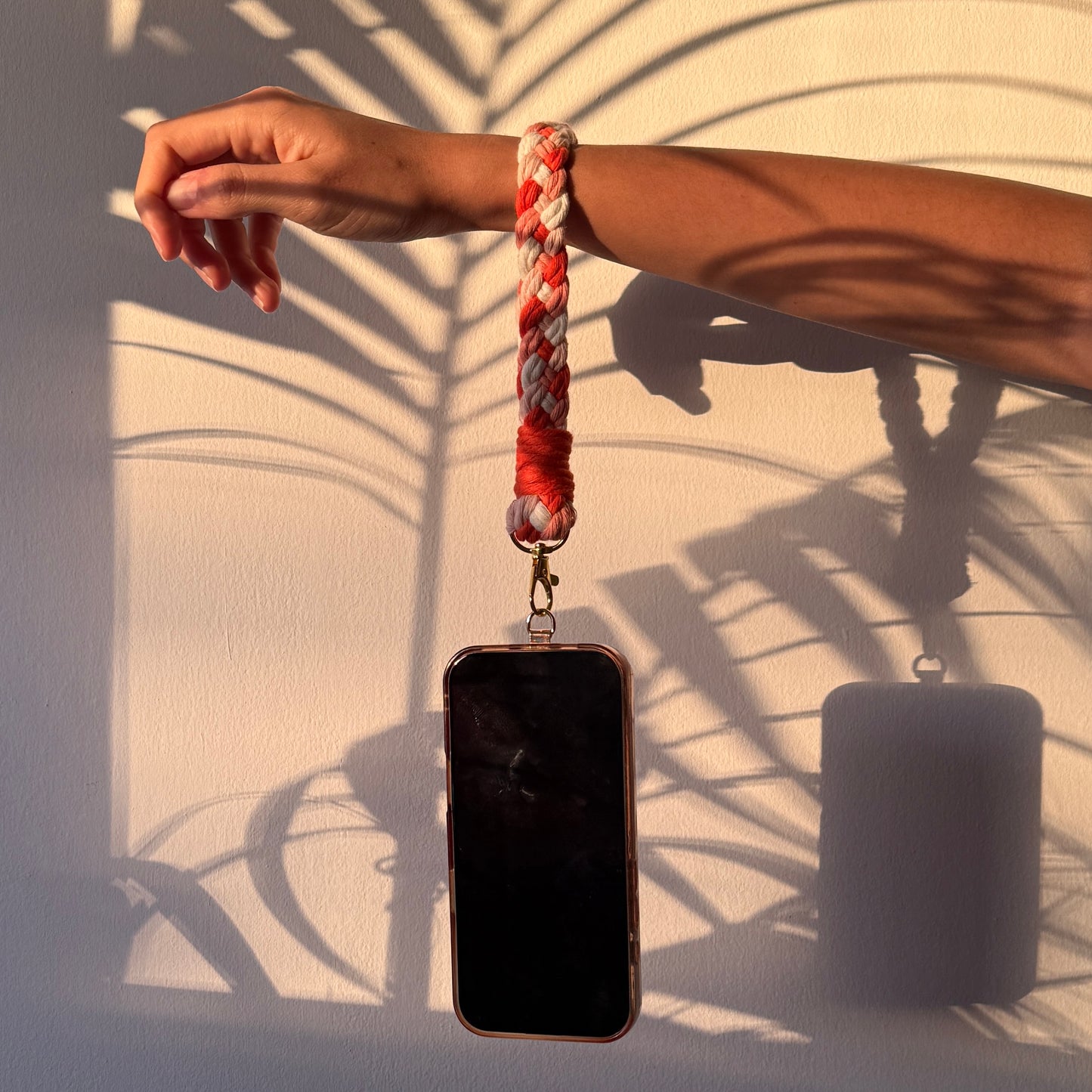 wristlet - peach fizz