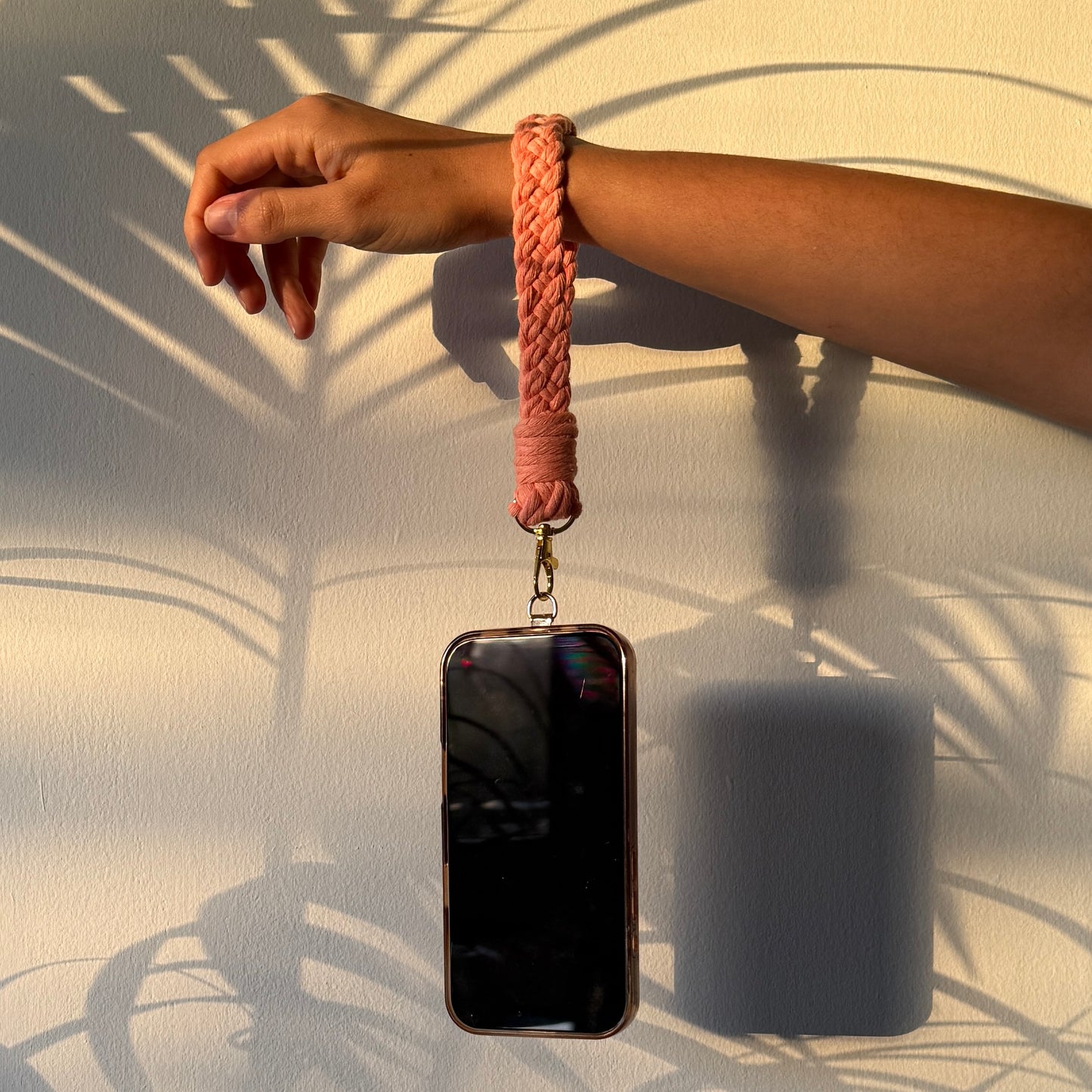 wristlet - flamingo