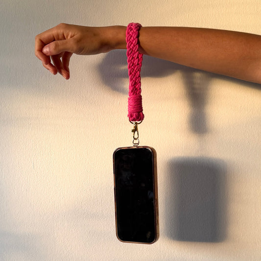 wristlet - fushcia